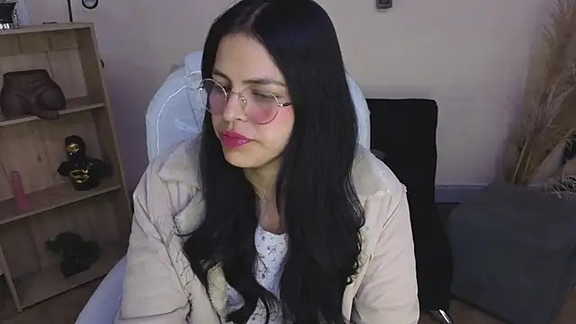 Eliie Ruizz online show from November 30, 2025, 8:42 pm