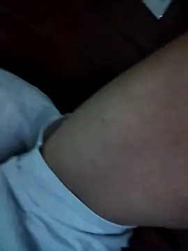 Snapshot of RogueTraveler chatting on September 14, 2025, 1:50 am RogueTraveler online show from September 14, 2025, 1:50 am