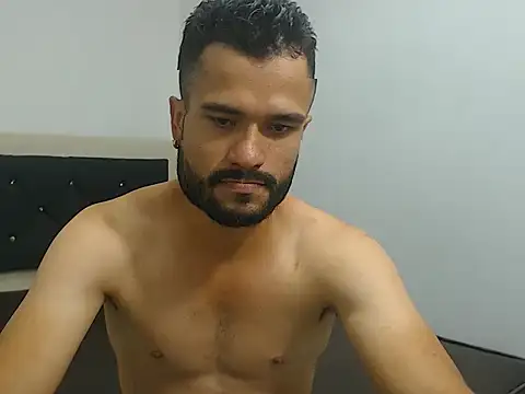 Snapshot of yeikonnht chatting on March 28, 2026, 12:11 am yeikonnht online show from March 28, 2026, 12:11 am