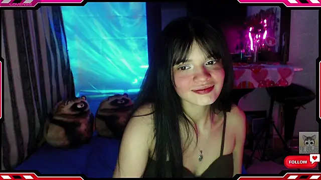 Snapshot of Sarahgin chatting on October 23, 2025, 7:56 pm Sarahgin online show from October 23, 2025, 7:56 pm