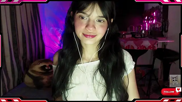 Sarahgin online show from November 4, 2025, 8:07 am