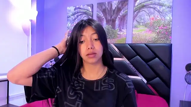 KimberlyVillaLobos online show from November 14, 2025, 12:20 pm