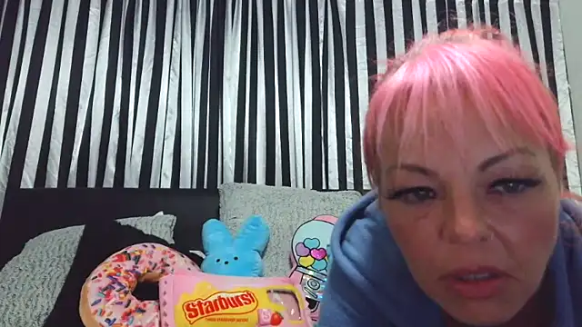 Snapshot of rileyraerhoads chatting on September 27, 2025, 3:56 am rileyraerhoads online show from September 27, 2025, 3:56 am