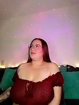 soofy   online show from December 17, 2025, 5:01 am