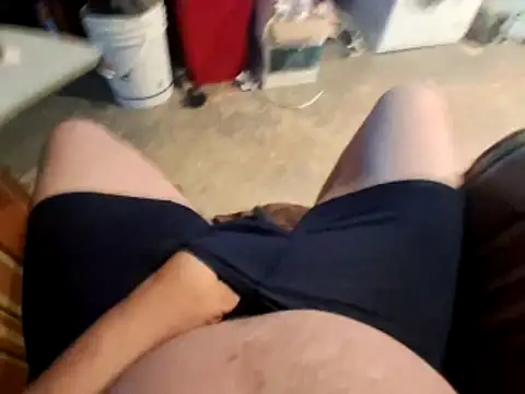 Frankdick01 online show from April 27, 2026, 10:52 pm