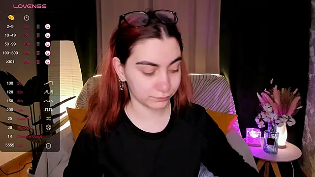 hannacheekss  online show from March 13, 2026, 2:16 am