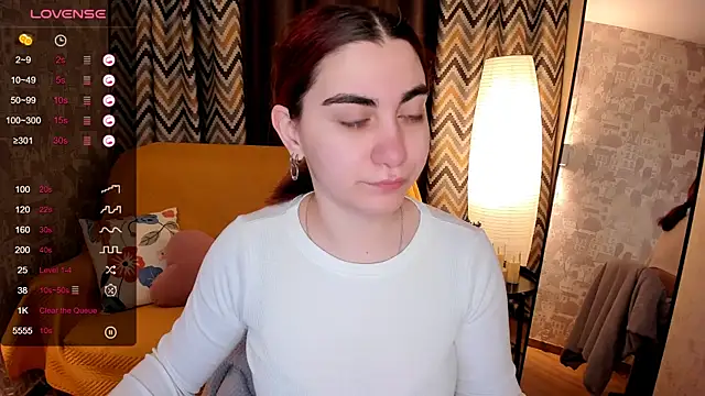 hannacheekss  online show from February 26, 2026, 2:00 am