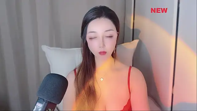 Ssssss520 online show from March 18, 2025, 9:01 am