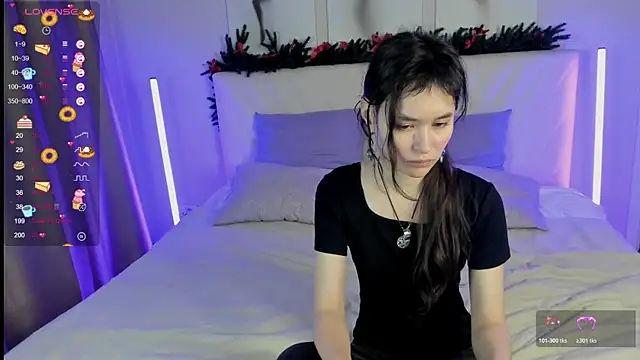 Emily Strikeee online show from December 5, 2025, 10:25 am