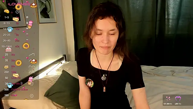 Snapshot of Emily_Strikeee chatting on September 21, 2025, 10:20 am Emily Strikeee online show from September 21, 2025, 10:20 am
