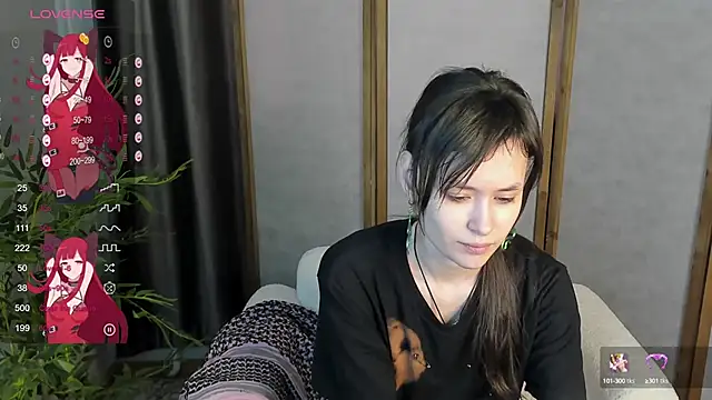 Snapshot of Emily_Strikeee chatting on February 25, 2025, 9:53 am Emily Strikeee online show from February 25, 2025, 9:53 am