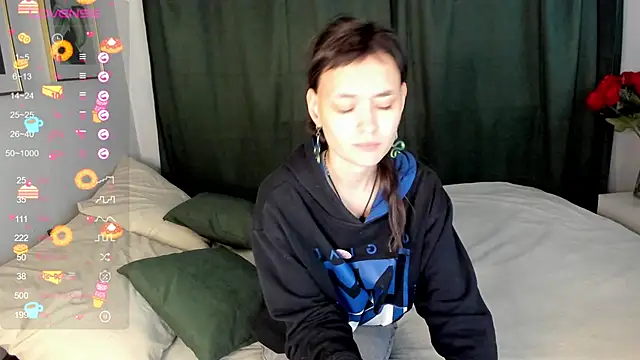 Snapshot of Emily_Strikeee chatting on September 28, 2025, 10:00 am Emily Strikeee online show from September 28, 2025, 10:00 am
