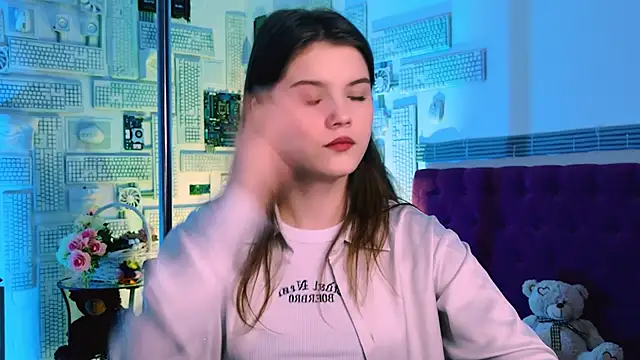 Snapshot of EvaThopson chatting on March 21, 2025, 12:17 pm EvaThopson online show from March 21, 2025, 12:17 pm