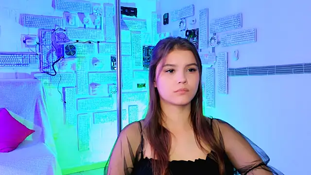 Snapshot of EvaThopson chatting on October 12, 2025, 8:05 am EvaThopson online show from October 12, 2025, 8:05 am