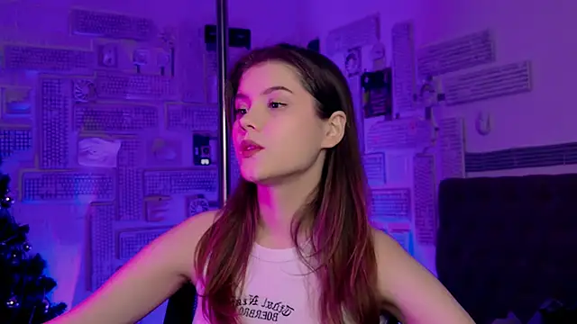 Snapshot of EvaThopson chatting on January 31, 2025, 12:18 pm EvaThopson online show from January 31, 2025, 12:18 pm