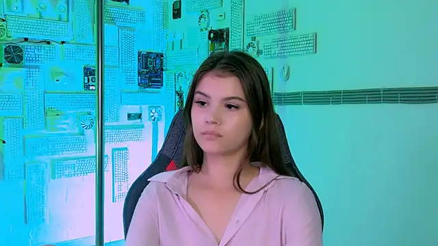 Snapshot of EvaThopson chatting on September 28, 2025, 7:59 am EvaThopson online show from September 28, 2025, 7:59 am