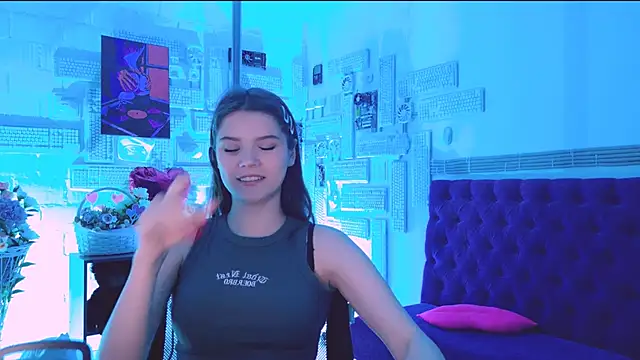 Snapshot of EvaThopson chatting on February 28, 2025, 6:52 pm EvaThopson online show from February 28, 2025, 6:52 pm