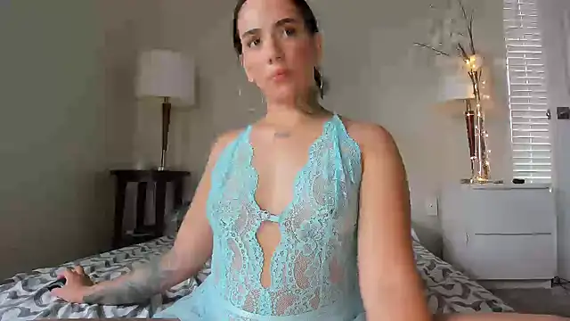 Snapshot of marianaferrero chatting on December 10, 2024, 3:44 pm marianaferrero online show from December 10, 2024, 3:44 pm