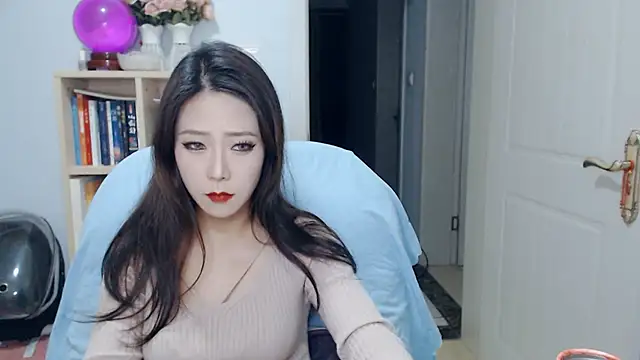 SuSushi728 online show from April 3, 2026, 5:19 pm