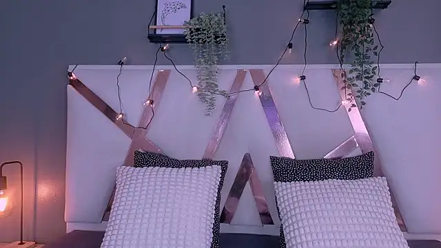 ChanelAdamss  online show from September 24, 2025, 7:53 pm