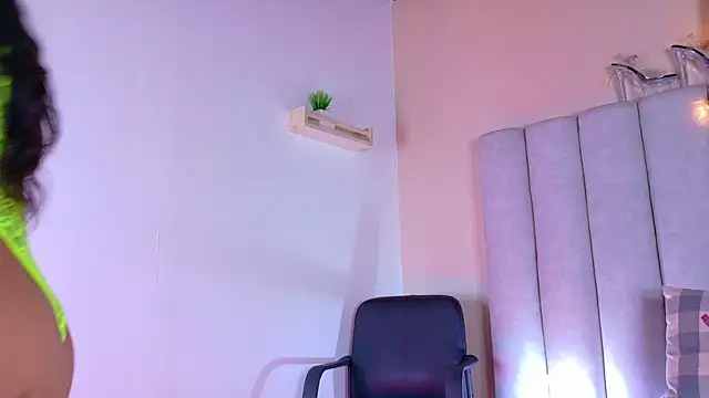 ChanelAdamss  online show from October 4, 2025, 2:57 am