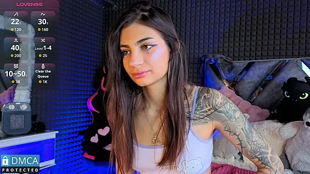 SolBeaumont1 online show from January 13, 2026, 7:40 pm