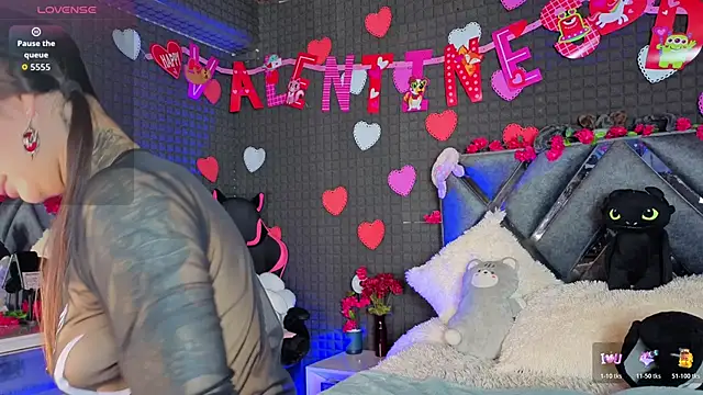 Snapshot of SolBeaumont1 chatting on February 16, 2026, 7:12 pm SolBeaumont1 online show from February 16, 2026, 7:12 pm