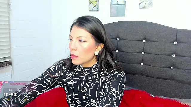 Snapshot of Selenakyle92_ chatting on July 17, 2026, 9:23 pm Selenakyle92 online show from July 17, 2026, 9:23 pm