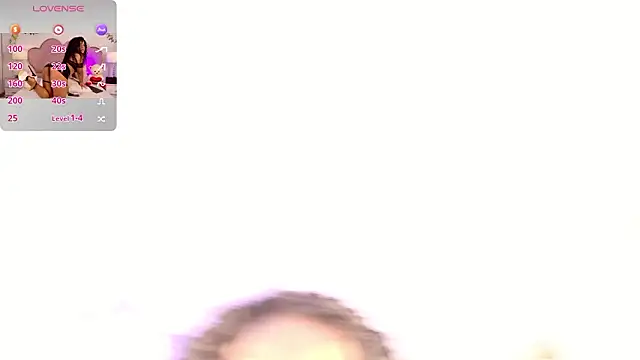 NahiaraReina online show from February 15, 2026, 2:05 pm