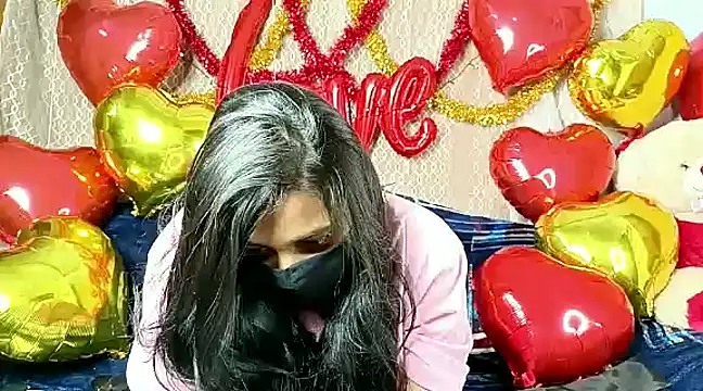 Snapshot of Deshi_Chori chatting on February 12, 2025, 5:37 pm Deshi Chori online show from February 12, 2025, 5:37 pm