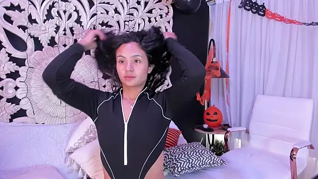 Mindy sweety online show from November 1, 2025, 1:05 pm