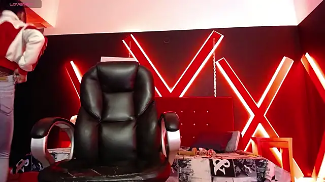 Snapshot of engel_devil chatting on February 22, 2026, 12:29 pm engel devil online show from February 22, 2026, 12:29 pm