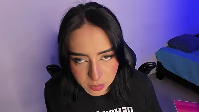 AnnikaMerliahh  online show from September 14, 2025, 4:35 am