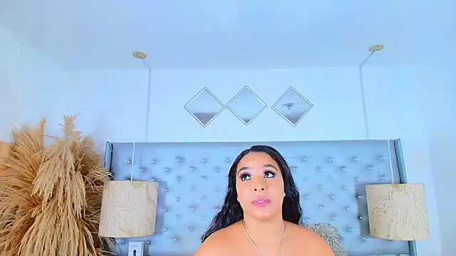 EileenBenzon online show from October 14, 2025, 5:30 am