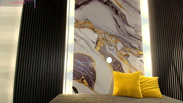 Snapshot of Lil_eva2 chatting on December 16, 2025, 8:02 pm Lil eva2 online show from December 16, 2025, 8:02 pm