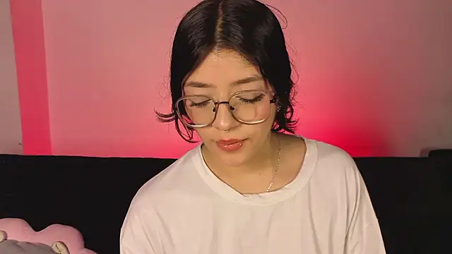 lana dol online show from March 11, 2026, 2:22 pm