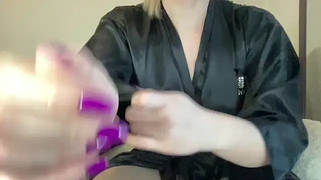 YourGreekAnna online show from March 3, 2025, 2:06 pm