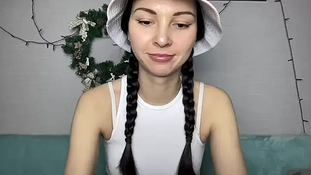 MonicaYour online show from December 5, 2024, 8:49 pm