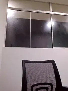 zeta29 online show from November 18, 2025, 2:49 am