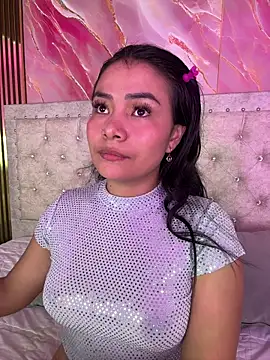 Snapshot of Rousse_blue chatting on November 28, 2025, 3:39 am Rousse blue online show from November 28, 2025, 3:39 am