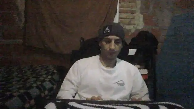 Snapshot of elsaiya chatting on July 5, 2026, 3:00 am elsaiya online show from July 5, 2026, 3:00 am