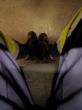 coppiapazza online show from October 4, 2025, 4:47 am