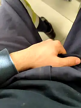 coppiapazza online show from January 19, 2025, 8:18 am