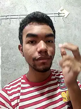 Reynold2608 online show from December 18, 2025, 4:11 pm