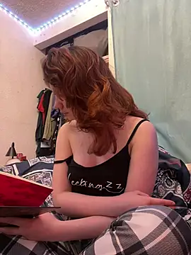 Snapshot of Nina-Chick777 chatting on June 3, 2026, 2:34 am Nina-Chick777 online show from June 3, 2026, 2:34 am