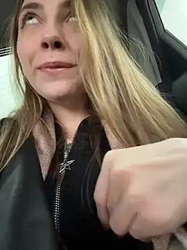 Sunny   Bunny online show from November 19, 2025, 7:19 am