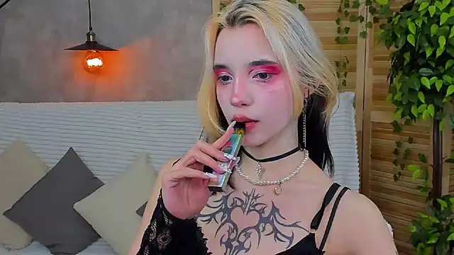 Snapshot of as1an_girlfriend chatting on January 31, 2025, 7:18 am as1an girlfriend online show from January 31, 2025, 7:18 am