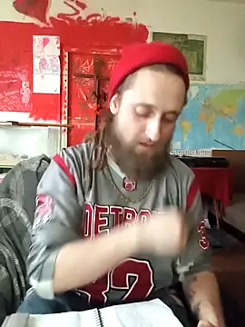 Snapshot of Ozomitro chatting on February 5, 2026, 2:13 pm Ozomitro online show from February 5, 2026, 2:13 pm