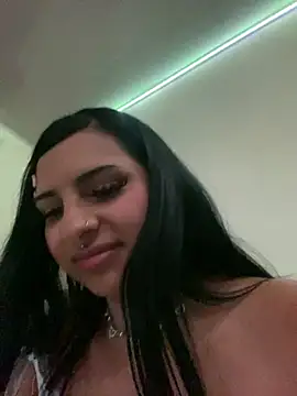 Hilary pinkk online show from March 12, 2025, 1:14 am