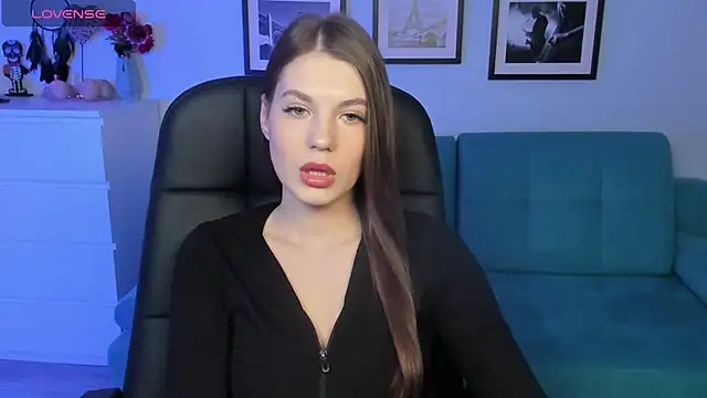 BellaSweetHeart online show from March 19, 2025, 12:23 pm